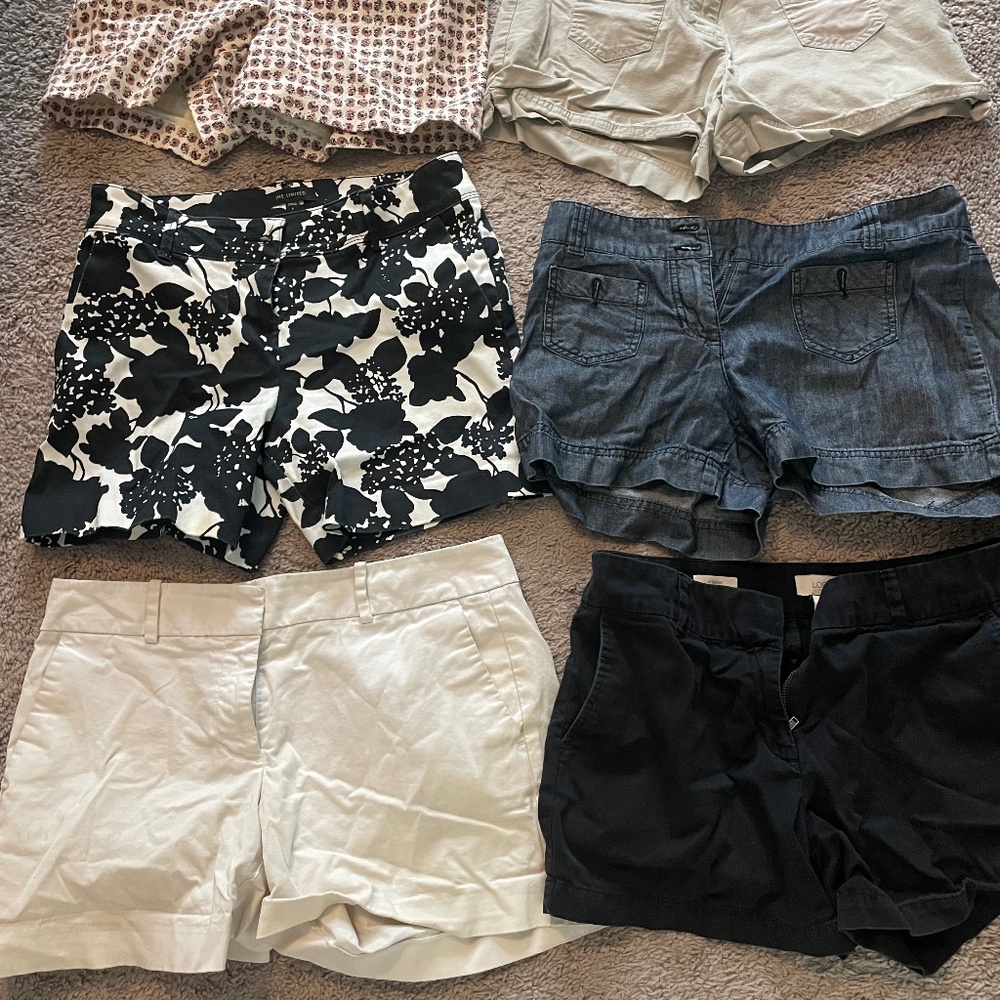 6 pairs women’s size 6 shorts